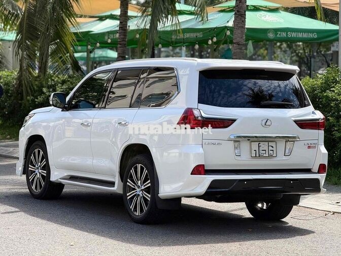 LEXUS LX570 2015 TRẮNG 7 CHỖ