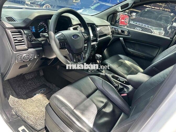 Ford Everest 2018 Titanium 4WD đi 79.000 km chuẩn