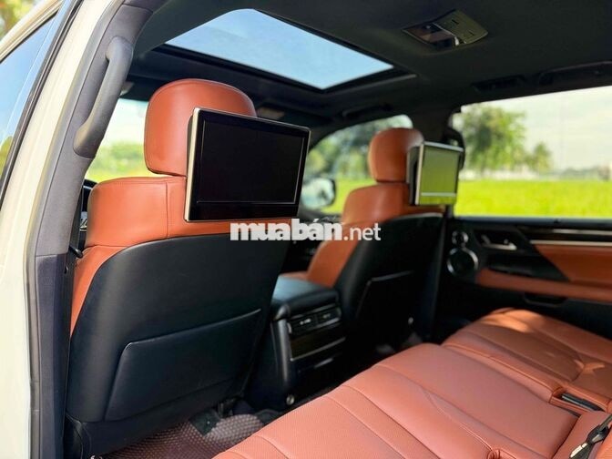 LEXUS LX570 2015 TRẮNG 7 CHỖ