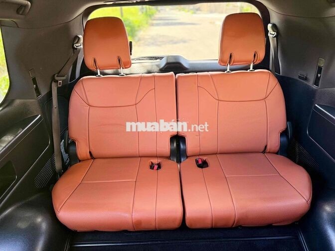 LEXUS LX570 2015 TRẮNG 7 CHỖ
