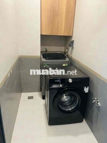 CHO THUÊ NHÀ TIỀN TRIỆU QUANG PHỤC THANG MÁY XỊN 6PN Lớn 4wC NHÀ MỚI