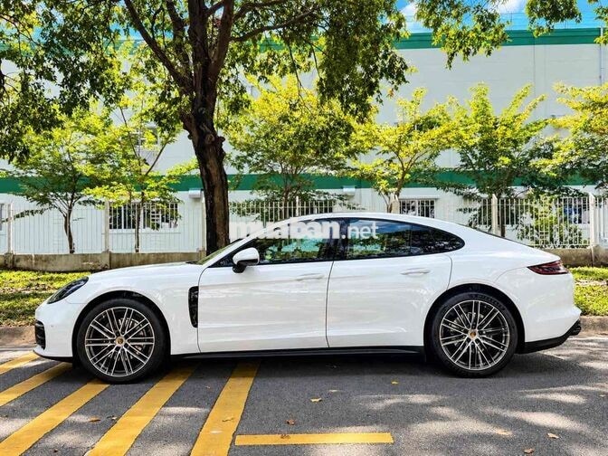 Porsche Panamera FL 2022 Full Option có Pô