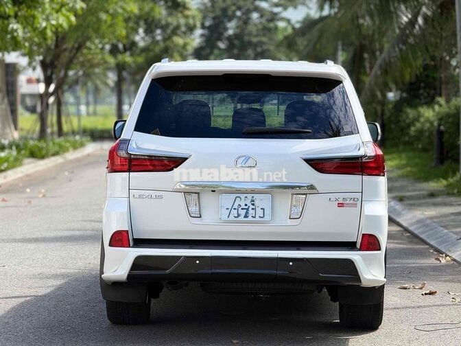 LEXUS LX570 2015 TRẮNG 7 CHỖ