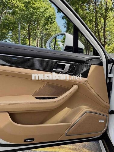 Porsche Panamera FL 2022 Full Option có Pô