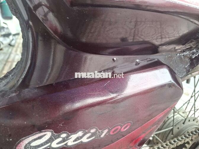 Honda Citi thùng màu nho