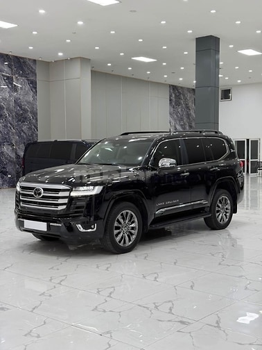 Bán Land Cruiser LC300 sản xuất 2026, lướt 5000Km.