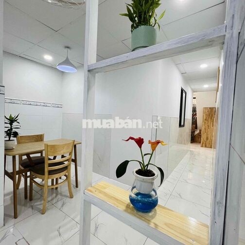 NHÀ TRUNG TÂM Q11 MỚI ĐẸP 100%