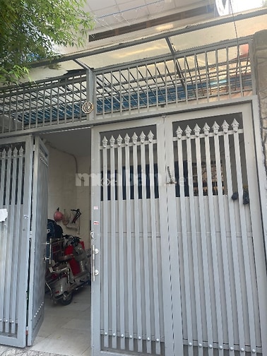Chính chủ cần bán nhà 70m2 4x17 oto đỗ cửa 