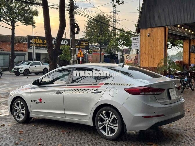 Hyundai Elantra 2018 GLS 80.000 km Bạc