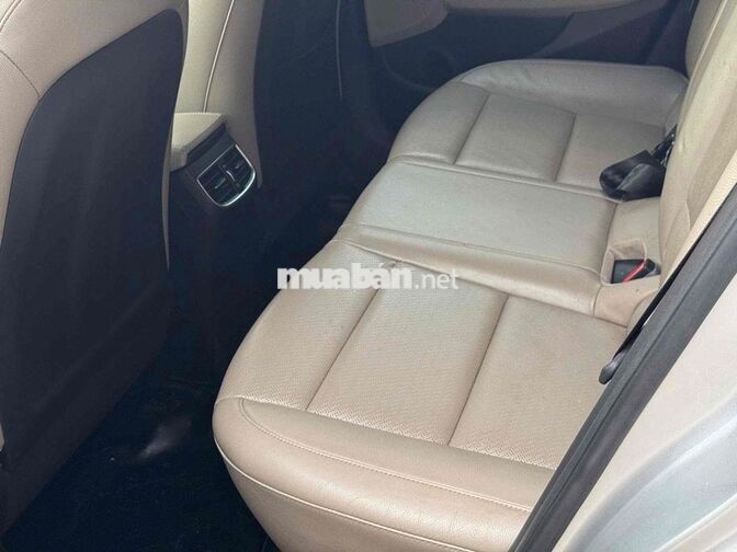 Hyundai Elantra 2018 GLS 80.000 km Bạc