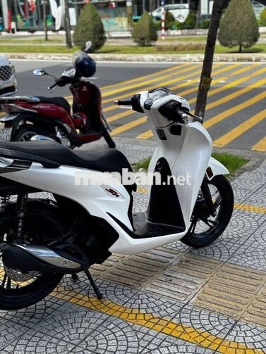 Honda SH 2022 Trắng Siêu Đẹp, Máy Êm, Có Trả Góp