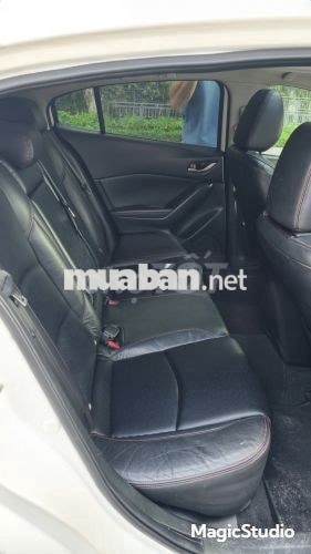 Mazda Mazda 3 1.5 AT 2015 Trắng Tự động 12 vạn km