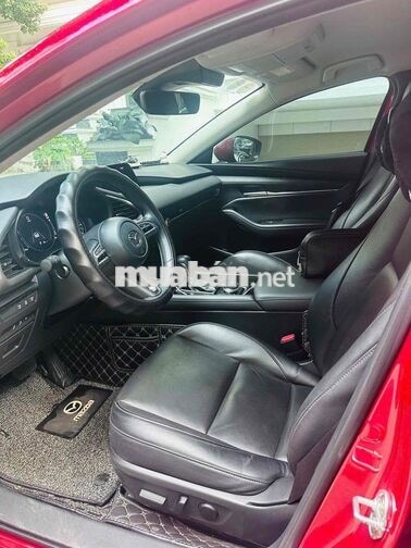 Mazda 3 2022 Luxury 8 vạn km Đỏ