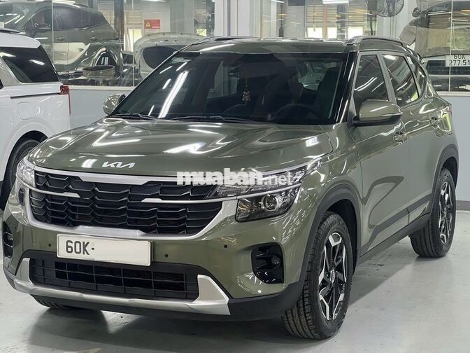 Kia Seltos 1.5 Deluxe 8000km Xanh