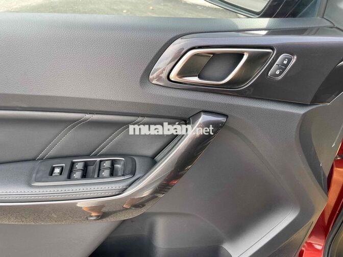 Ford Everest 2019 Titanium Đỏ 10v km