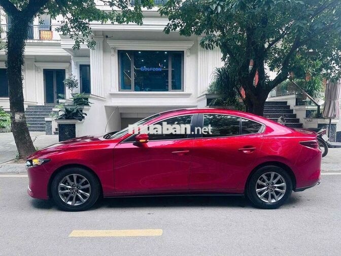 Mazda 3 2022 Luxury 8 vạn km Đỏ