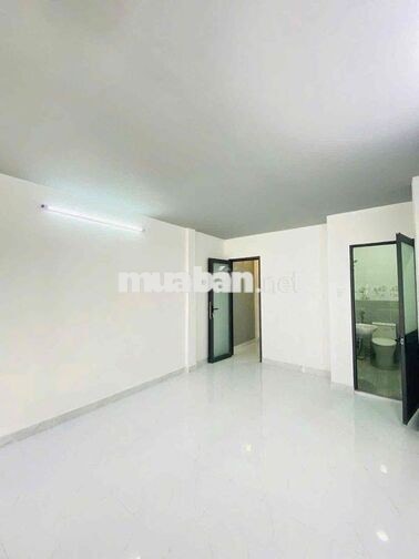 Hẻm 3M Gần MT Trần Phú Quận 5 24 m² 3 Tầng 2 PN - 13.5 Tr