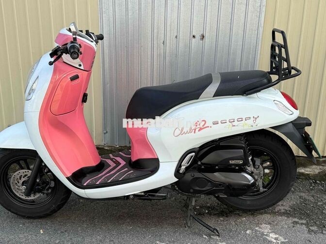 Honda Scoopy Club 12 Trắng hồng