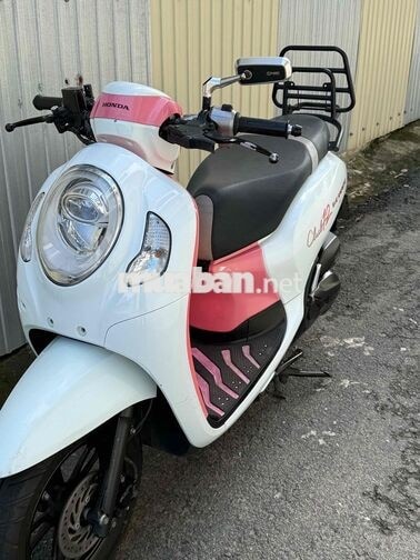 Honda Scoopy Club 12 Trắng hồng