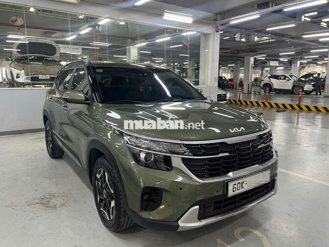 Kia Seltos 1.5 Deluxe 8000km Xanh