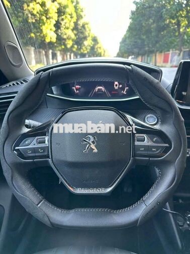Peugeot 2008 2021 GT Line 5 vạn km Xám