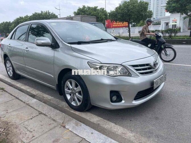 Toyota Corolla Altis 2011 1.8 Bạc