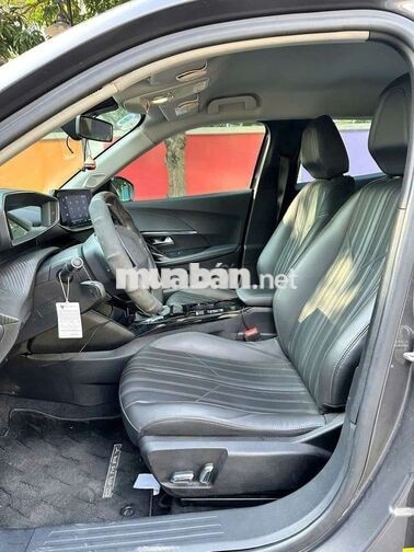Peugeot 2008 2021 GT Line 5 vạn km Xám