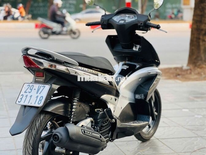 Honda Air Blade Đen Bạc 110cc fi bao mới 
