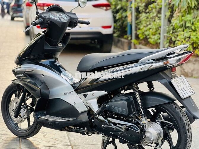 Honda Air Blade Đen Bạc 110cc fi bao mới 