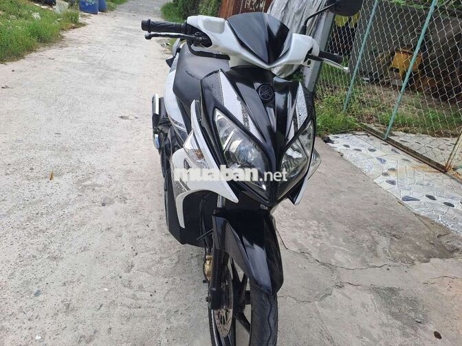 YAMAHA NOVO LX 2012 TRẮNG ĐEN