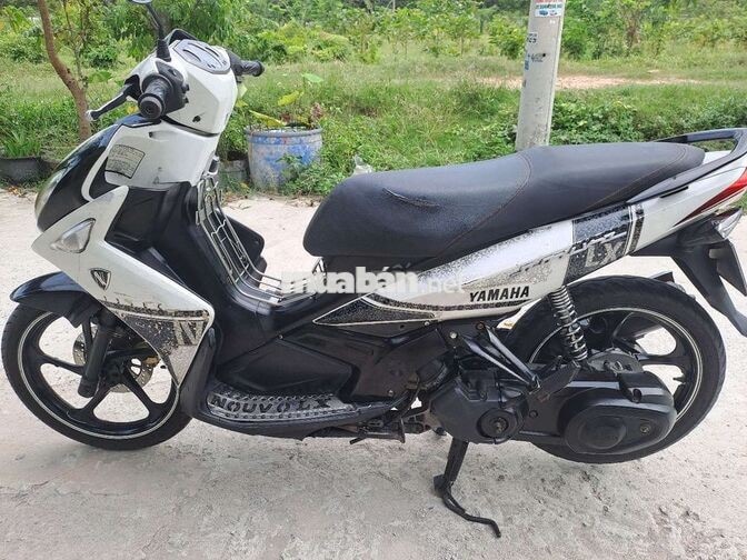 YAMAHA NOVO LX 2012 TRẮNG ĐEN
