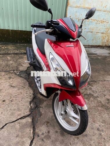 Honda Air Blade 125cc màu Đỏ trắng