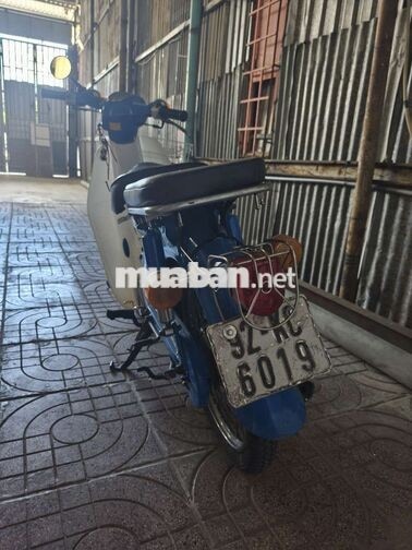 Honda Super Cub 81 Xanh trắng