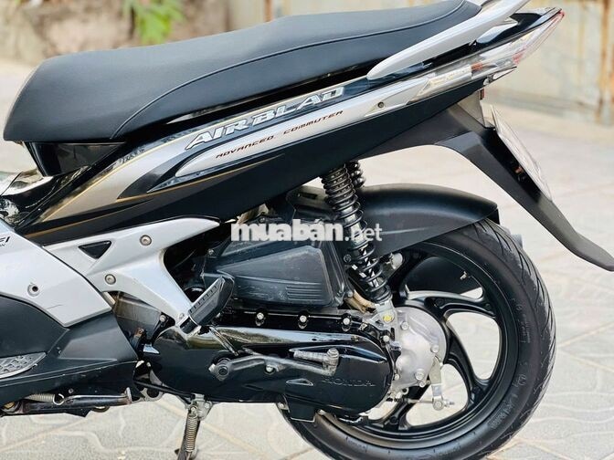 Honda Air Blade Đen Bạc 110cc fi bao mới 