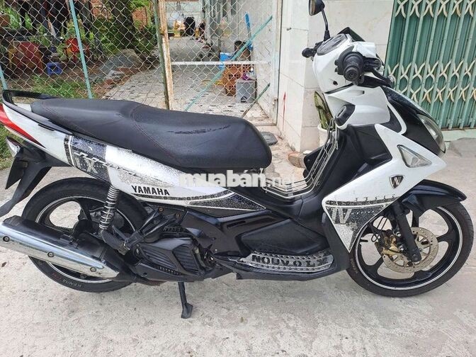 YAMAHA NOVO LX 2012 TRẮNG ĐEN