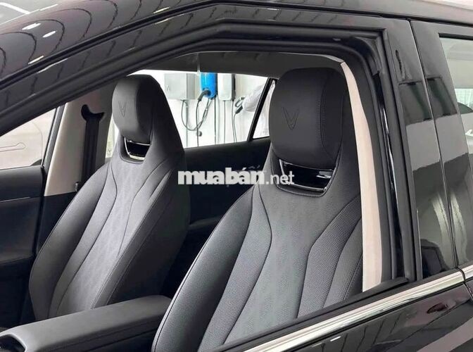 Vinfast VF8 All New Đen