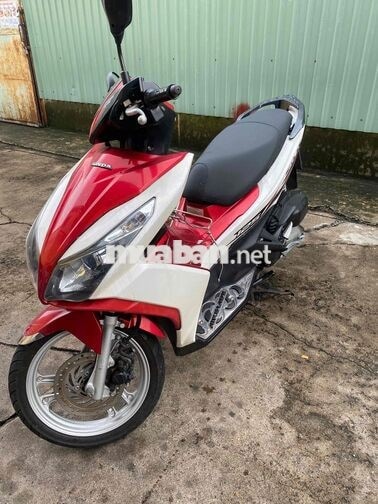 Honda Air Blade 125cc màu Đỏ trắng