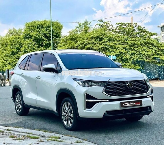 Toyota Innova Cross 2025 Hybrid 3500 km