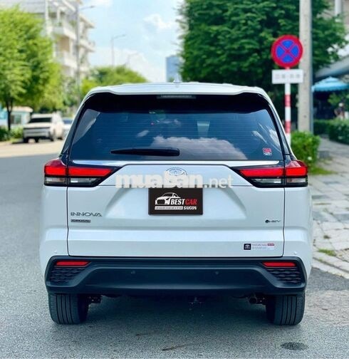 Toyota Innova Cross 2025 Hybrid 3500 km