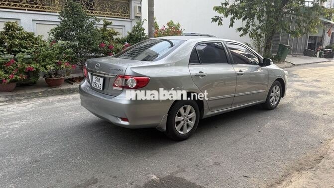Toyota Altis 2013 1.8 Tự động Bạc