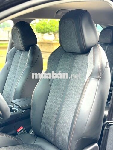 Peugeot 3008 2025 Allure 17k km Xám