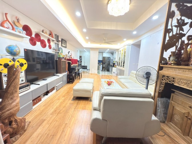 Chính chủ bán căn hộ chung cư VCL KHCA số 5 Tú Mỡ, căn góc 3PN