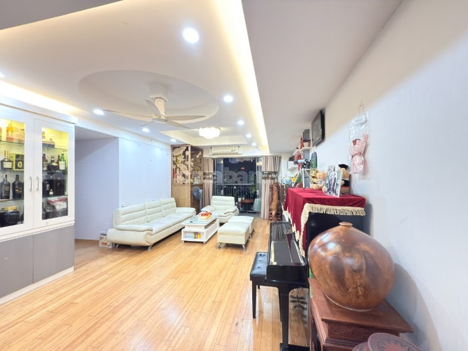 Chính chủ bán căn hộ chung cư VCL KHCA số 5 Tú Mỡ, căn góc 3PN