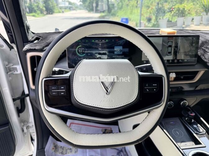 VinFast VF3 2025 trắng xinh pin mua đồ chơi xịn