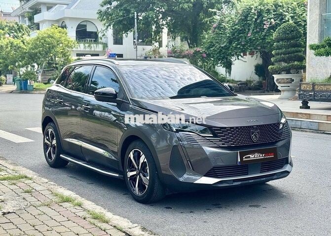 Peugeot 3008 2025 Allure 17k km Xám