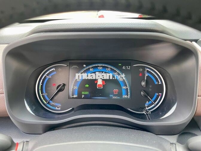 Toyota Innova Cross 2025 Hybrid 3500 km