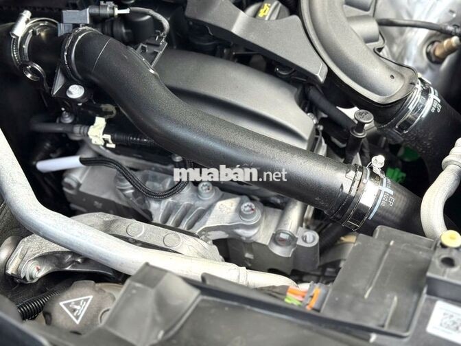 Peugeot 3008 2025 Allure 17k km Xám