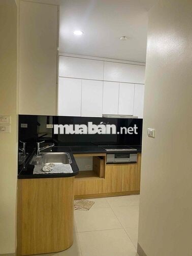 CHO THUÊ MBKD XUÂN LA, 95M2x2T. Ô TÔ TRÁNH, THÔNG SÀN. VỈA HÈ, LÔ GÓC.
