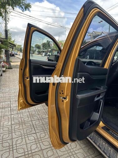 Ford Ranger Wildtrak Vàng