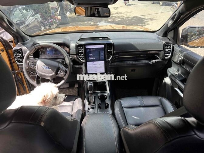 Ford Ranger Wildtrak Vàng